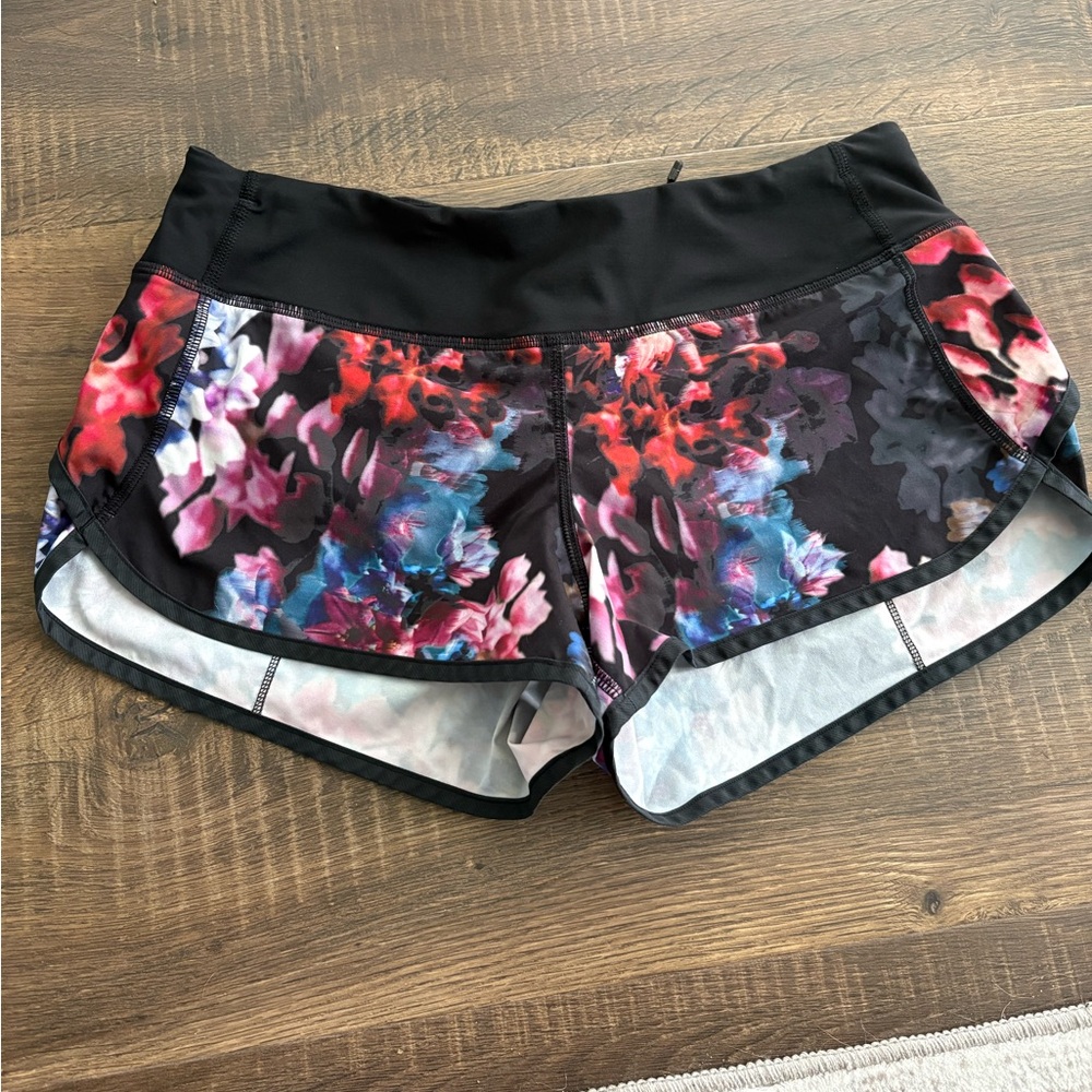 Lululemon Speed Up Floral Women's Shorts - Size 6